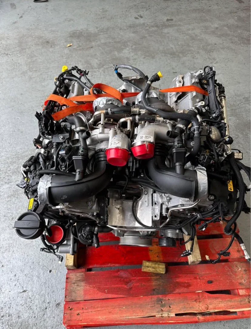 BMW N47 2.0 diesel engine detail