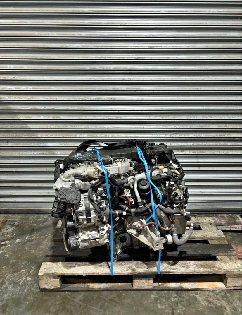 BMW N20 2.0 turbo engine detail